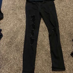 Black ripped Jean size: 7/28w